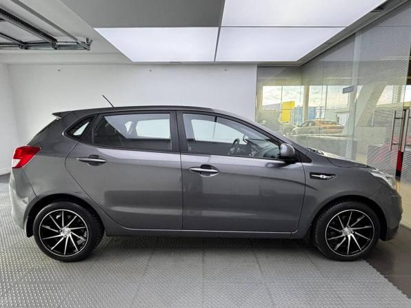 Kia Rio III Рестайлинг с пробегом 2015 года, цена 1 100 000 рублей, 104047 км, хэтчбек, Автокод Объявления