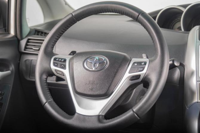 Toyota Verso I с пробегом 2012 года, цена 1 269 000 рублей, 307000 км, компактвэн, Автокод Объявления