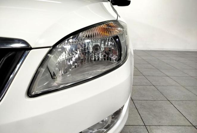 Skoda Fabia II Рестайлинг с пробегом 2014 года, цена 930 000 рублей, 73050 км, хэтчбек, Автокод Объявления