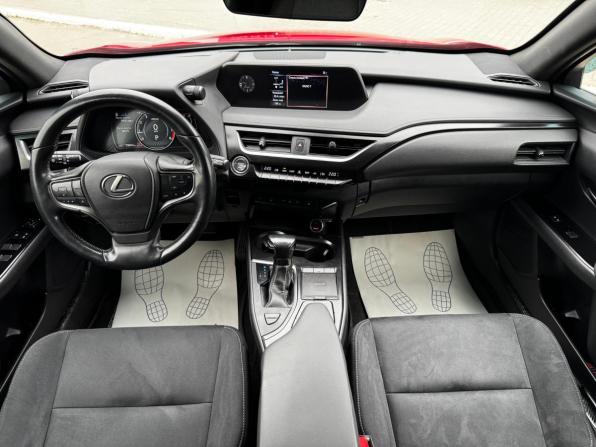 Lexus UX I с пробегом 2019 года, цена 2 940 000 рублей, 73100 км, внедорожник, Автокод Объявления