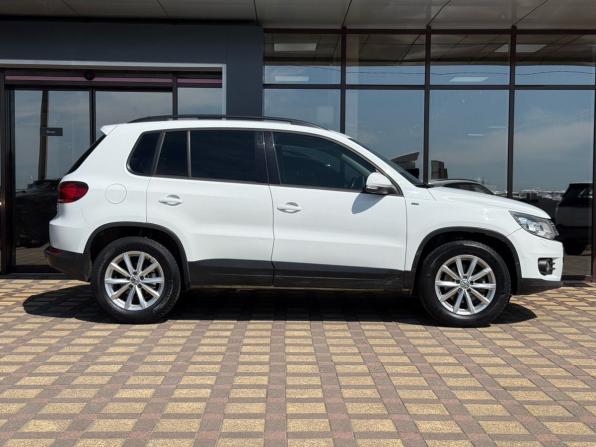 Volkswagen Tiguan I Рестайлинг с пробегом 2015 года, цена 1 180 000 рублей, 207967 км, внедорожник, Автокод Объявления