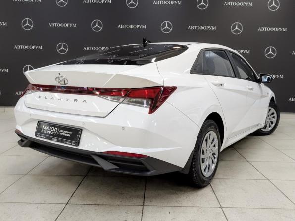Hyundai Elantra VII (CN7) с пробегом 2022 года, цена 1 960 000 рублей, 88531 км, седан, Автокод Объявления