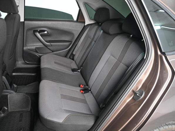 Volkswagen Polo V Рестайлинг с пробегом 2016 года, цена 1 329 000 рублей, 83478 км, седан, Автокод Объявления