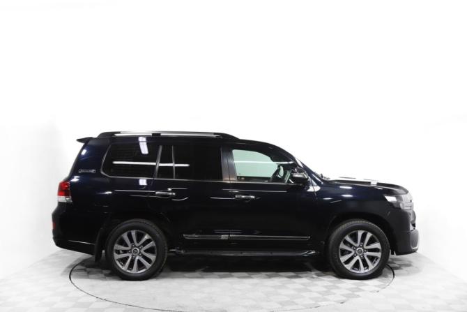 Toyota Land Cruiser 200 Series Рестайлинг 2 с пробегом 2017 года, цена 7 600 000 рублей, 124718 км, внедорожник, Автокод Объявления
