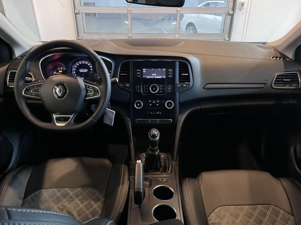 Renault Megane IV с пробегом 2019 года, цена 1 295 000 рублей, 156242 км, универсал, Автокод Объявления