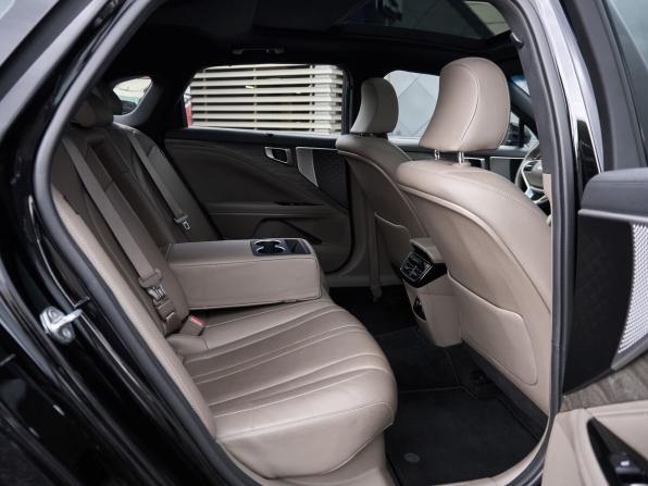 Kia K8 I с пробегом 2022 года, цена 3 642 000 рублей, 41611 км, седан, Автокод Объявления
