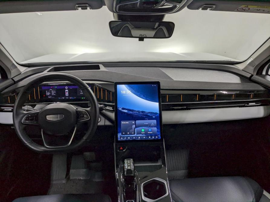 Geely Atlas II Москва  - изображение 23