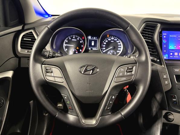 Hyundai Santa Fe III Рестайлинг с пробегом 2017 года, цена 1 850 000 рублей, 194682 км, внедорожник, Автокод Объявления