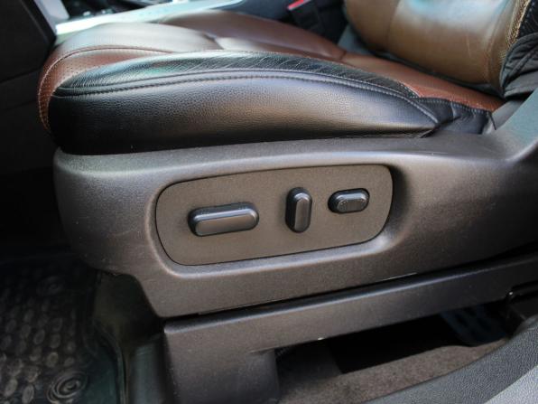 Ford Explorer V с пробегом 2012 года, цена 1 239 000 рублей, 275717 км, внедорожник, Автокод Объявления