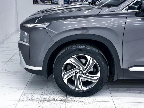 Hyundai Santa Fe IV Рестайлинг с пробегом 2022 года, цена 4 200 000 рублей, 117060 км, внедорожник, Автокод Объявления