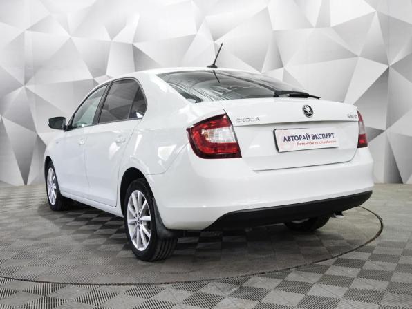 Skoda Rapid I Рестайлинг с пробегом 2019 года, цена 1 421 000 рублей, 117000 км, лифтбек, Автокод Объявления