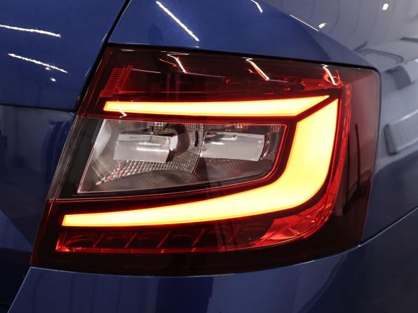 Skoda Octavia III (A7) Рестайлинг с пробегом 2018 года, цена 1 580 800 рублей, 186134 км, лифтбек, Автокод Объявления