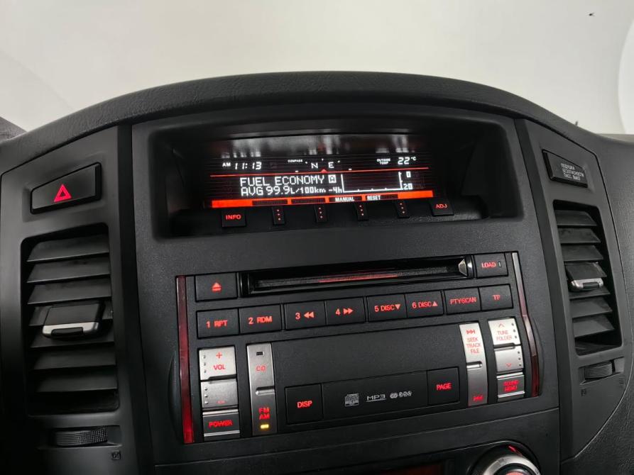 Mitsubishi Pajero IV Рестайлинг 1 Москва  - изображение 17