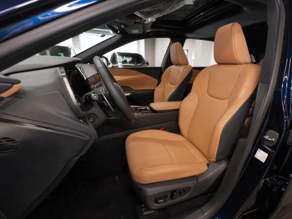 Lexus RX V с пробегом 2026 года, цена 8 600 000 рублей, 19 км, внедорожник, Автокод Объявления
