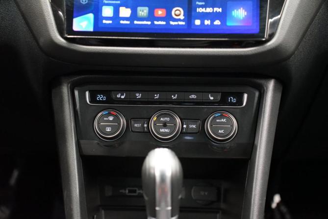 Volkswagen Tiguan II с пробегом 2018 года, цена 2 680 000 рублей, 95000 км, внедорожник, Автокод Объявления