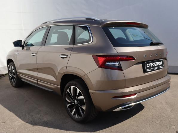 Skoda Karoq I Рестайлинг с пробегом 2024 года, цена 2 780 000 рублей, 3689 км, внедорожник, Автокод Объявления
