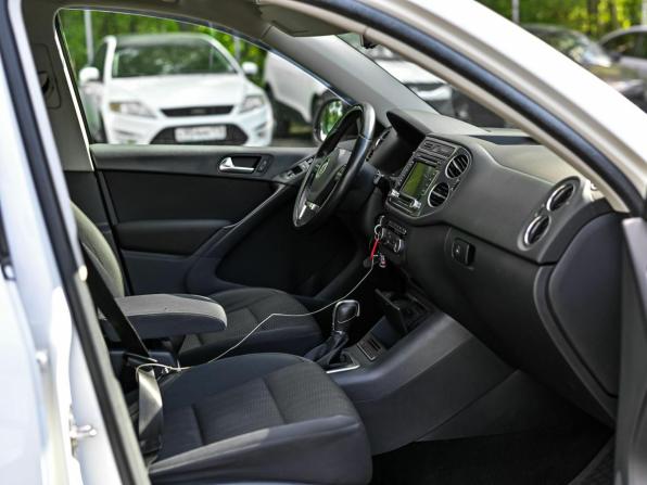 Volkswagen Tiguan I Рестайлинг с пробегом 2013 года, цена 1 048 000 рублей, 180045 км, внедорожник, Автокод Объявления