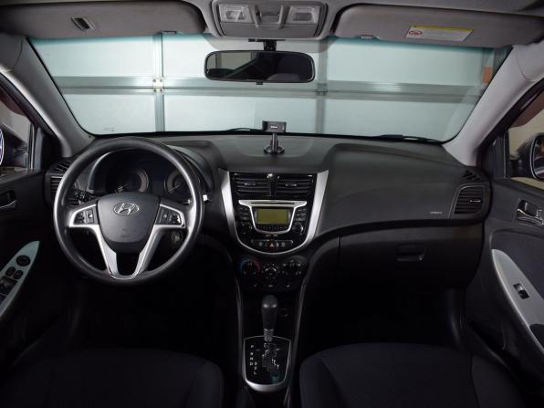 Hyundai Solaris I с пробегом 2012 года, цена 899 995 рублей, 185154 км, седан, Автокод Объявления