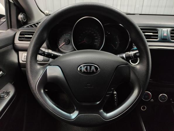 Kia Rio III Рестайлинг с пробегом 2016 года, цена 820 000 рублей, 153095 км, седан, Автокод Объявления