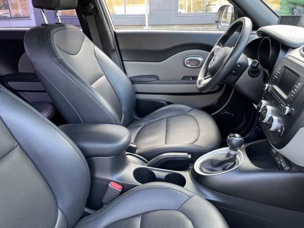 Kia Soul II Рестайлинг с пробегом 2017 года, цена 1 679 000 рублей, 43860 км, хэтчбек, Автокод Объявления