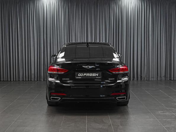 Hyundai Genesis II с пробегом 2015 года, цена 1 699 000 рублей, 277365 км, седан, Автокод Объявления