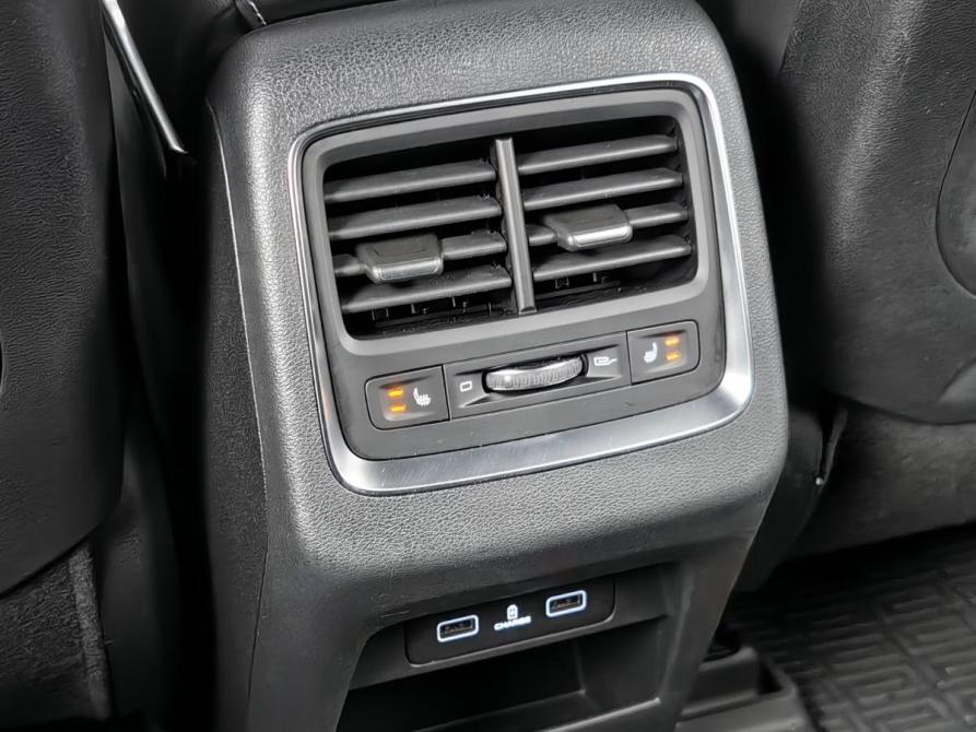 Geely Atlas Pro Москва  - изображение 24