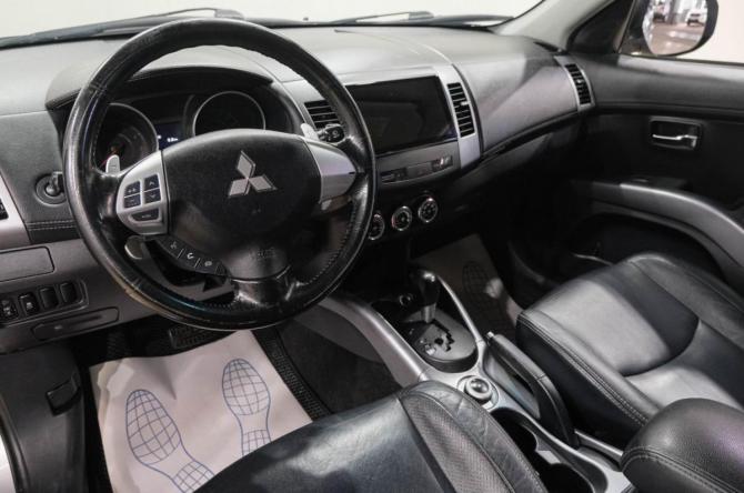 Mitsubishi Outlander II Рестайлинг с пробегом 2011 года, цена 1 449 000 рублей, 242000 км, внедорожник, Автокод Объявления