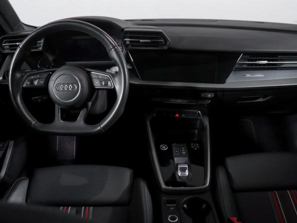 Audi A3 IV (8Y) с пробегом 2021 года, цена 3 280 000 рублей, 34065 км, хэтчбек, Автокод Объявления