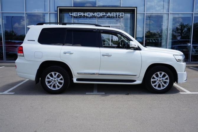 Toyota Land Cruiser 200 Series Рестайлинг 2 с пробегом 2015 года, цена 5 350 000 рублей, 229000 км, внедорожник, Автокод Объявления
