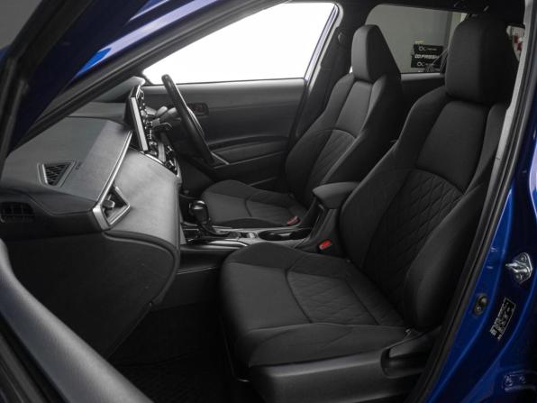 Toyota Corolla Cross I с пробегом 2022 года, цена 2 569 000 рублей, 64792 км, внедорожник, Автокод Объявления