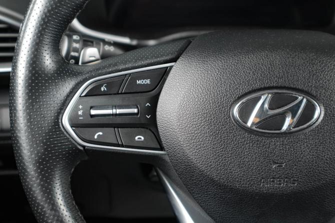 Hyundai Santa Fe IV Рестайлинг с пробегом 2022 года, цена 3 649 000 рублей, 131000 км, внедорожник, Автокод Объявления