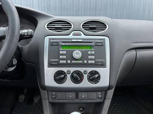 Ford Focus II с пробегом 2005 года, цена 399 000 рублей, 132000 км, хэтчбек, Автокод Объявления