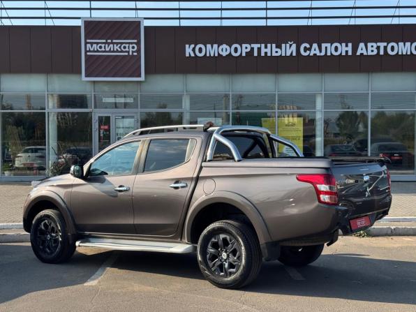 Mitsubishi L200 V с пробегом 2017 года, цена 2 320 000 рублей, 135802 км, пикап, Автокод Объявления