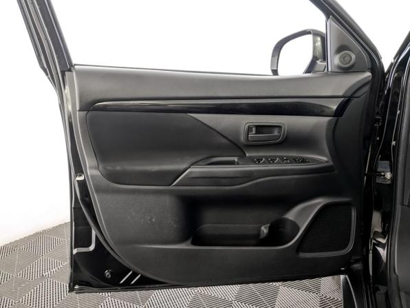 Mitsubishi Outlander III Рестайлинг 3 с пробегом 2018 года, цена 1 950 000 рублей, 99853 км, внедорожник, Автокод Объявления