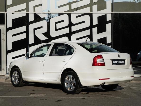 Skoda Octavia II (A5) Рестайлинг с пробегом 2012 года, цена 739 000 рублей, 228388 км, лифтбек, Автокод Объявления