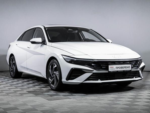 Hyundai Elantra VII (CN7) Рестайлинг с пробегом 2024 года, цена 2 200 000 рублей, 31881 км, седан, Автокод Объявления