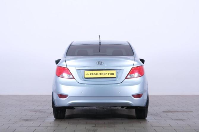 Hyundai Solaris I с пробегом 2013 года, цена 909 000 рублей, 174000 км, седан, Автокод Объявления