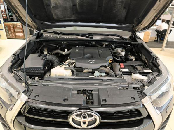 Toyota Hilux VIII Рестайлинг 2 с пробегом 2021 года, цена 4 500 000 рублей, 82195 км, пикап, Автокод Объявления