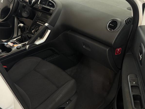 Peugeot 3008 I с пробегом 2012 года, цена 599 000 рублей, 250000 км, внедорожник, Автокод Объявления