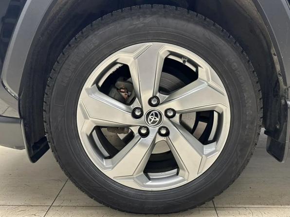 Toyota RAV4 V (XA50) с пробегом 2021 года, цена 2 325 000 рублей, 114140 км, внедорожник, Автокод Объявления