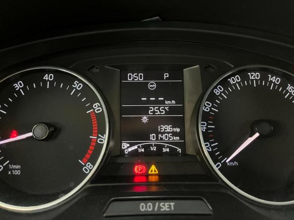 Skoda Rapid I с пробегом 2016 года, цена 1 045 000 рублей, 101140 км, лифтбек, Автокод Объявления