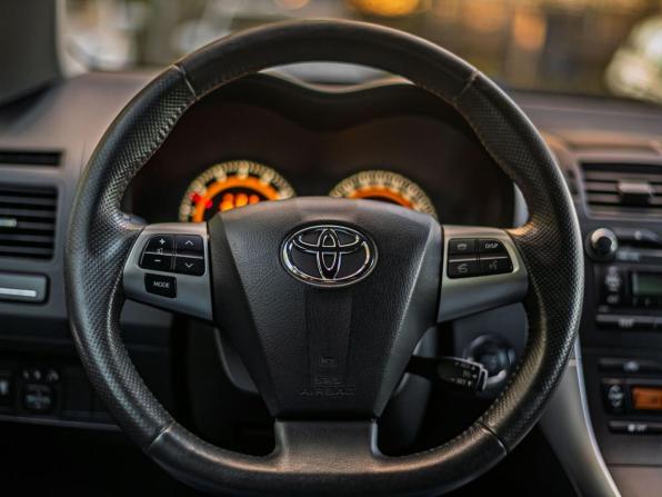 Toyota Auris I Рестайлинг с пробегом 2011 года, цена 955 000 рублей, 125314 км, хэтчбек, Автокод Объявления