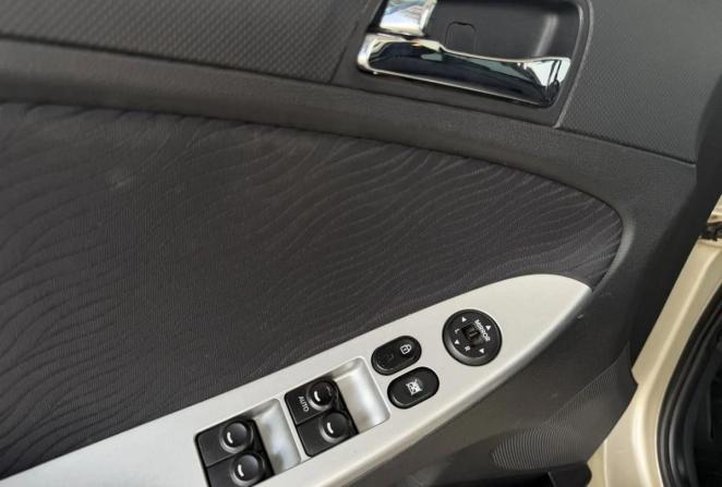 Hyundai Solaris I с пробегом 2013 года, цена 770 000 рублей, 163818 км, седан, Автокод Объявления