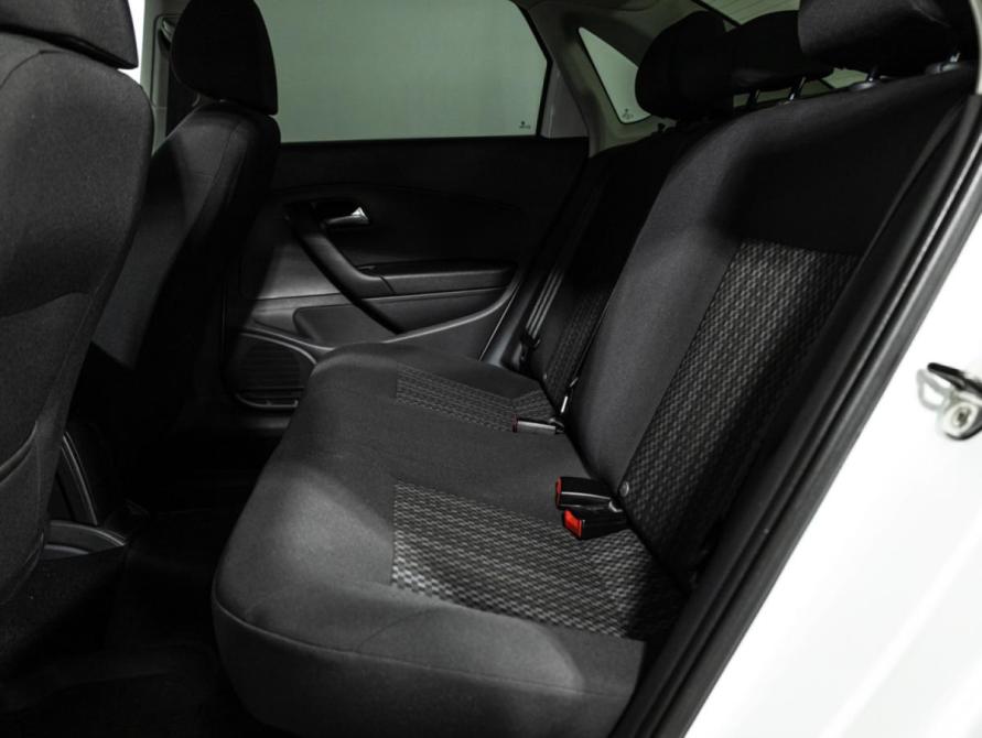 Volkswagen Polo V Рестайлинг Санкт-Петербург  - изображение 11