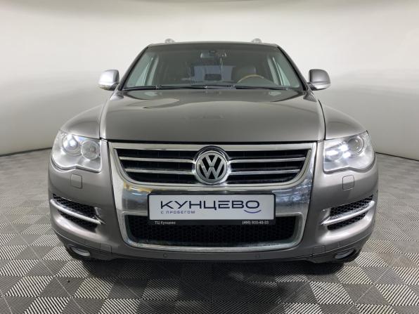 Volkswagen Touareg I Рестайлинг с пробегом 2010 года, цена 1 025 000 рублей, 388000 км, внедорожник, Автокод Объявления