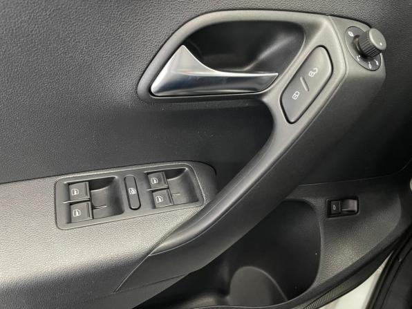 Volkswagen Polo V Рестайлинг с пробегом 2019 года, цена 1 289 000 рублей, 101779 км, седан, Автокод Объявления