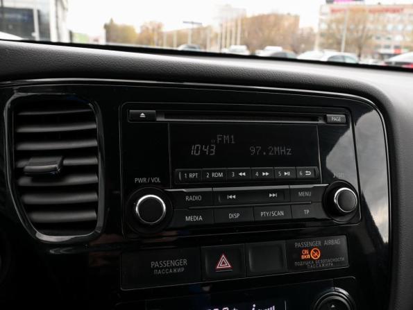 Mitsubishi Outlander III Рестайлинг 2 с пробегом 2015 года, цена 1 819 800 рублей, 73807 км, внедорожник, Автокод Объявления