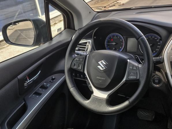 Suzuki SX4 II (S-Cross) с пробегом 2014 года, цена 999 000 рублей, 243226 км, хэтчбек, Автокод Объявления