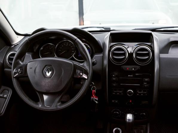 Renault Duster I Рестайлинг с пробегом 2018 года, цена 1 432 000 рублей, 107493 км, внедорожник, Автокод Объявления