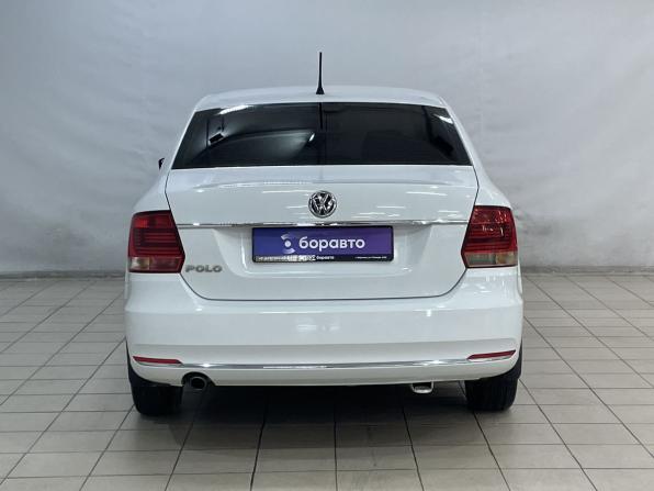 Volkswagen Polo V Рестайлинг с пробегом 2016 года, цена 1 049 000 рублей, 164038 км, седан, Автокод Объявления
